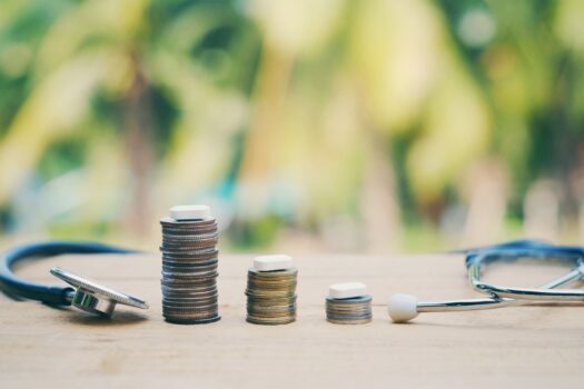 Wynagrodzenie za czas choroby w pierwszym miesiącu pracy